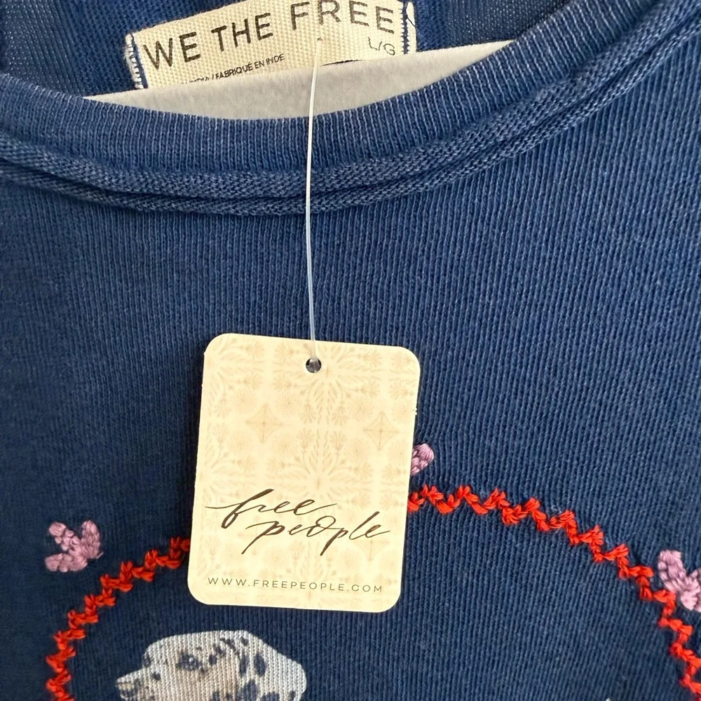 FREE PEOPLE - We the free  - Dalmatian embroidery Blue  Graphic T-Shirt - Picture 4 of 5